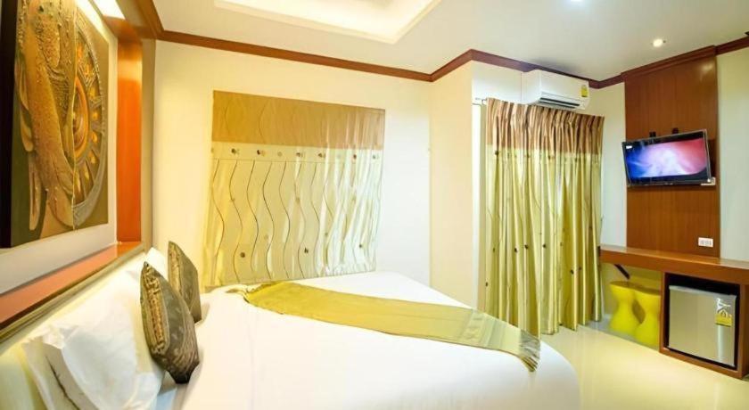 Ilmare Patong Place Exterior photo